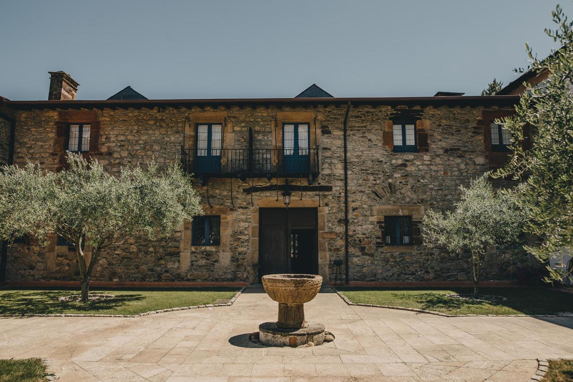 Hotel Monumento Pazo Do Castro O Barco de Valdeorras Exterior photo